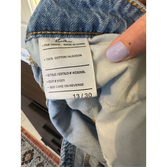 KanCan Mid Rise Distressed Mom Jeans - Size 13/30 - KC6269L - Picture 7 of 8